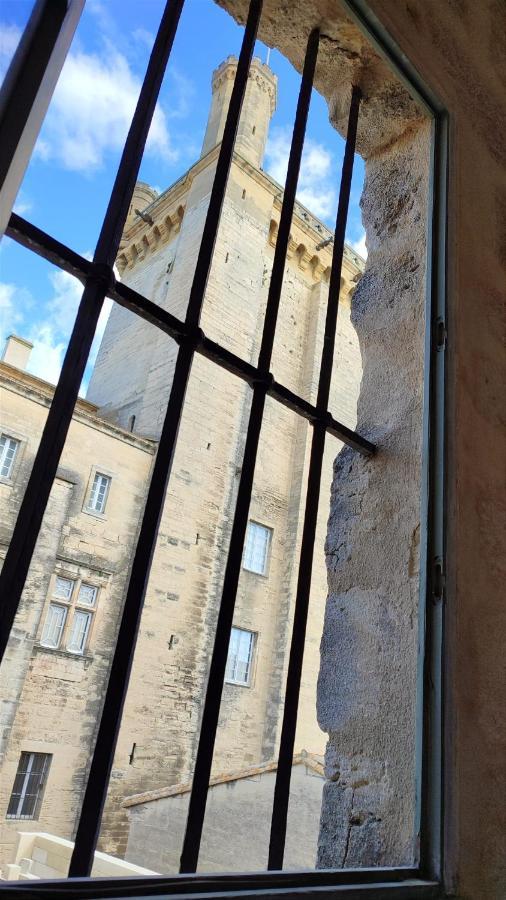 Uzes, Au Coeur Du Centre Medieval La Boussole D'Uzes, Appartement De Caractere Du XVII -Eme Siecle Exterior photo